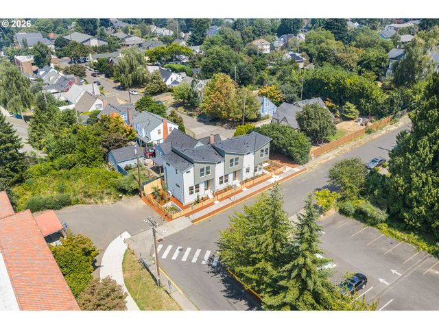 5135 Se MORRISON St, Portland, OR 97215