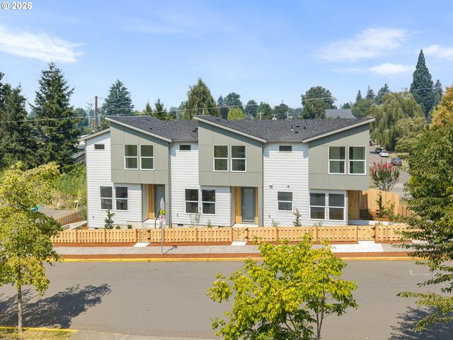 5135 Se MORRISON St, Portland, OR 97215