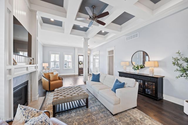 8802 Featherbell Blvd, Prospect, KY 40059