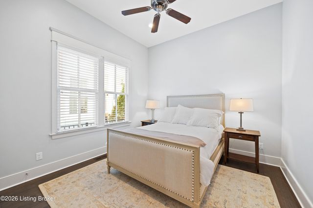 8802 Featherbell Blvd, Prospect, KY 40059