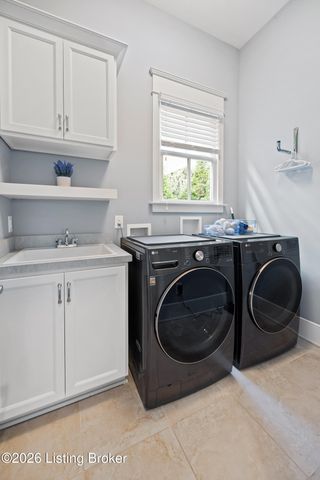 8802 Featherbell Blvd, Prospect, KY 40059