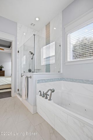 8802 Featherbell Blvd, Prospect, KY 40059