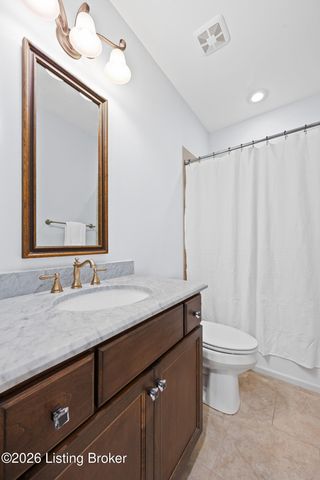 8802 Featherbell Blvd, Prospect, KY 40059