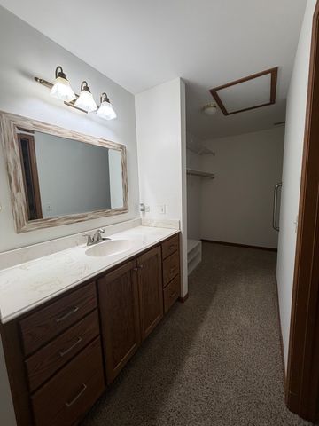 2530 Par Four Court C, Joliet, IL 60436