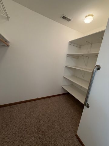 2530 Par Four Court C, Joliet, IL 60436