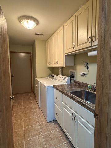 2530 Par Four Court C, Joliet, IL 60436