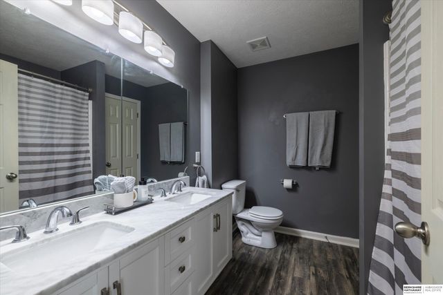 14528 Grebe Street, Bennington, NE 68007