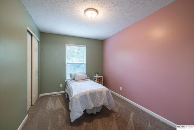 14528 Grebe Street, Bennington, NE 68007