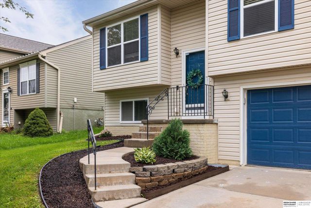 14528 Grebe Street, Bennington, NE 68007