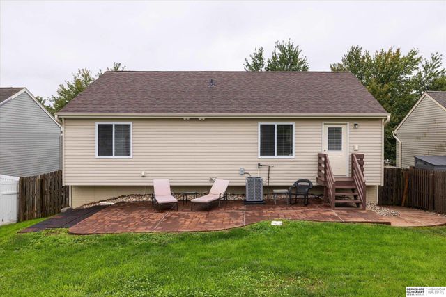 14528 Grebe Street, Bennington, NE 68007