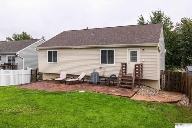 14528 Grebe Street, Bennington, NE 68007