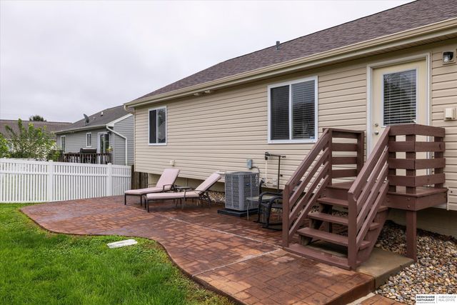 14528 Grebe Street, Bennington, NE 68007