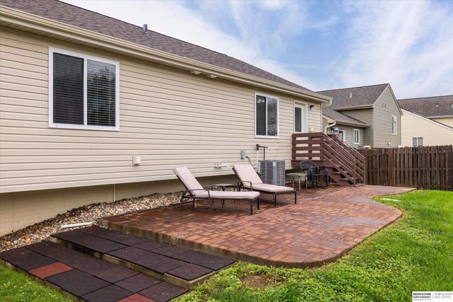 14528 Grebe Street, Bennington, NE 68007