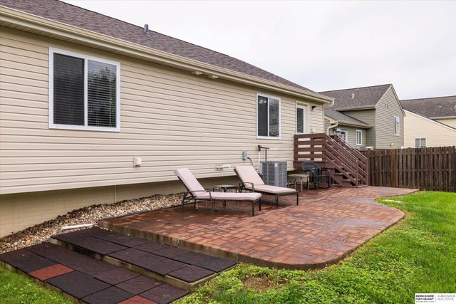 14528 Grebe Street, Bennington, NE 68007