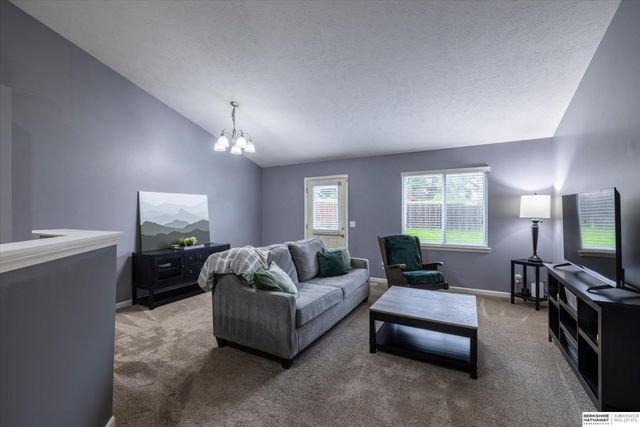 14528 Grebe Street, Bennington, NE 68007