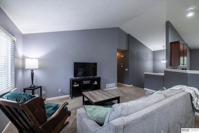14528 Grebe Street, Bennington, NE 68007