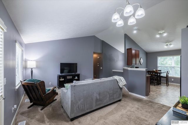 14528 Grebe Street, Bennington, NE 68007