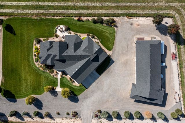 1629 Campfire Court, Loma, CO 81524