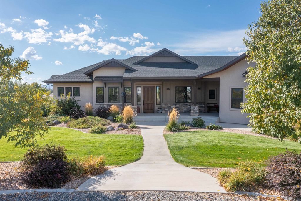 1629 Campfire Court, Loma, CO 81524