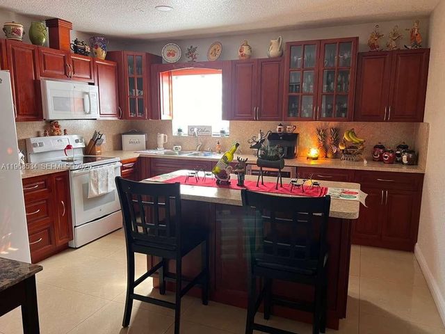 10532 NW 30th Ave, Miami, FL 33147