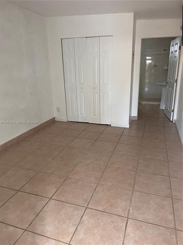 10532 NW 30th Ave, Miami, FL 33147