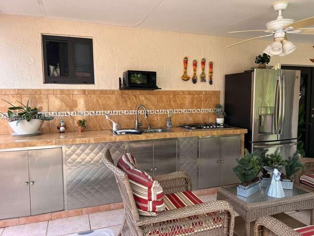 10532 NW 30th Ave, Miami, FL 33147