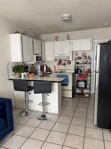 10532 NW 30th Ave, Miami, FL 33147