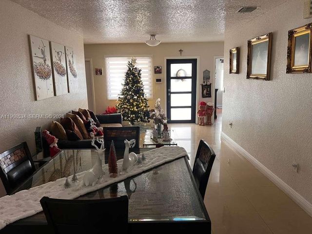 10532 NW 30th Ave, Miami, FL 33147