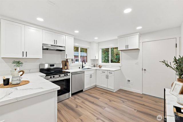 114 231st Street SE, Bothell, WA 98021