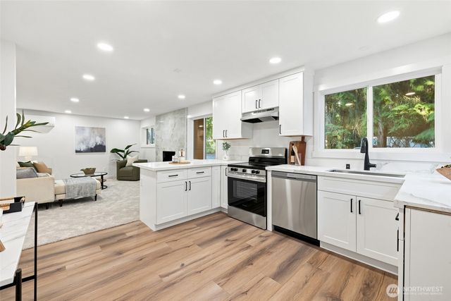 114 231st Street SE, Bothell, WA 98021