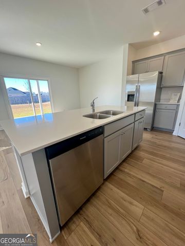 128 Rolling Meadow Way, Kathleen, GA 31047