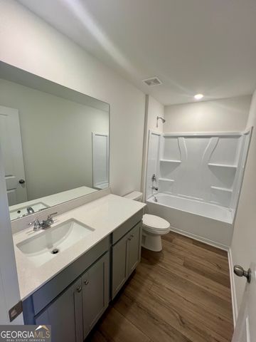 128 Rolling Meadow Way, Kathleen, GA 31047