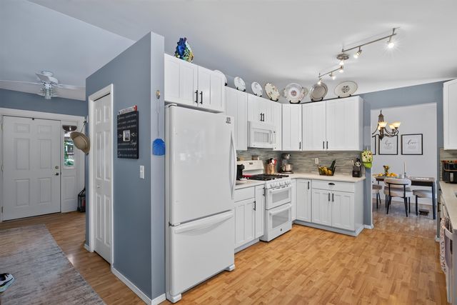 11705 N Bedivere Dr, Spokane, WA 99218