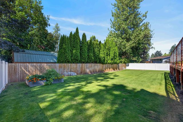 11705 N Bedivere Dr, Spokane, WA 99218