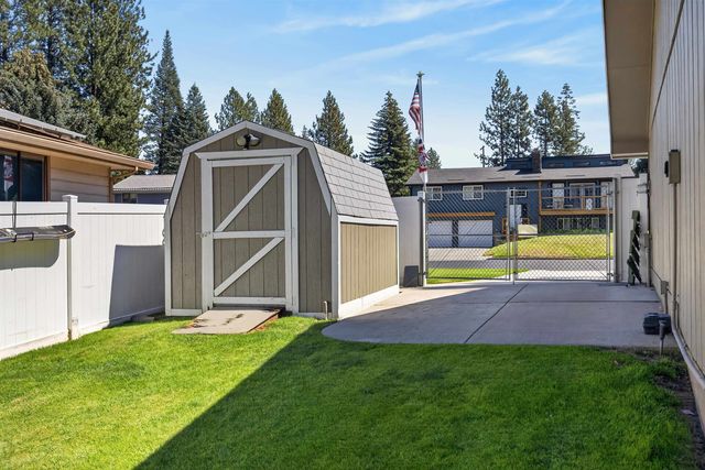 11705 N Bedivere Dr, Spokane, WA 99218