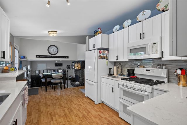 11705 N Bedivere Dr, Spokane, WA 99218