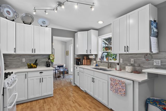 11705 N Bedivere Dr, Spokane, WA 99218