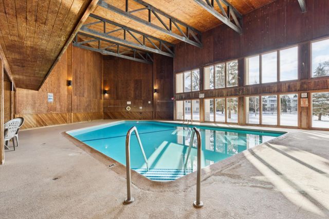 130 Demont Avenue E 142, Little Canada, MN 55117