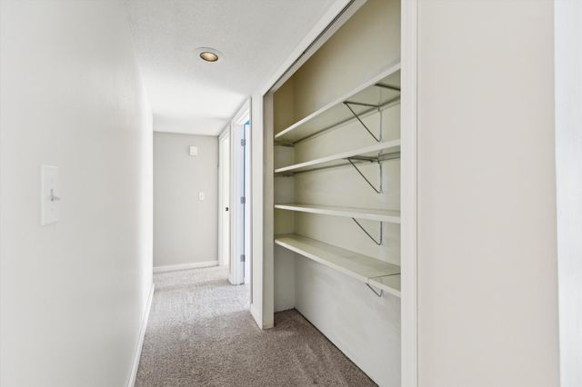 130 Demont Avenue E 142, Little Canada, MN 55117