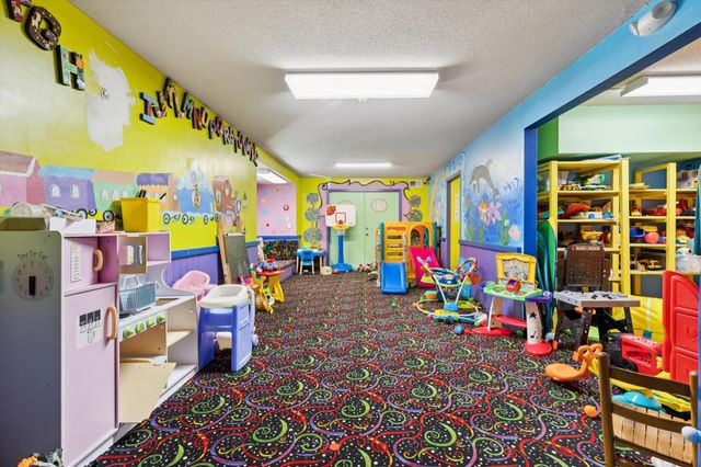 130 Demont Avenue E 142, Little Canada, MN 55117