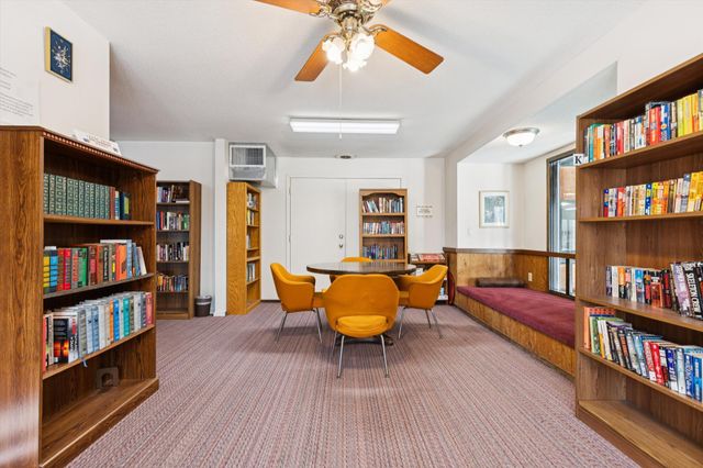 130 Demont Avenue E 142, Little Canada, MN 55117