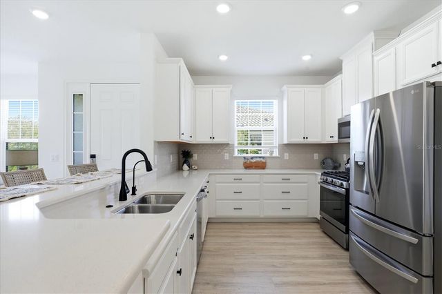 4733 TORTONA COURT, Bradenton, FL 34211