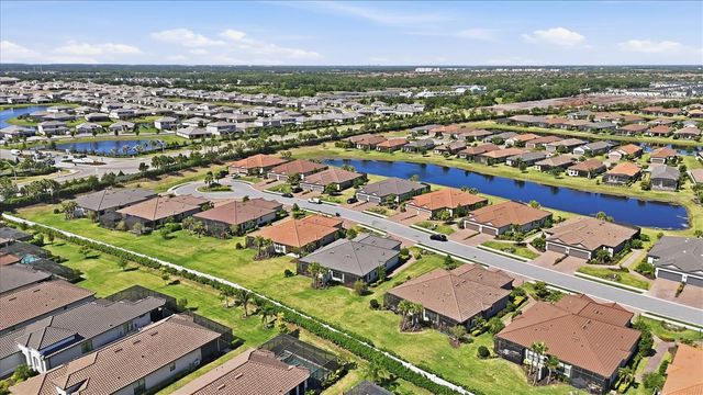 4733 TORTONA COURT, Bradenton, FL 34211