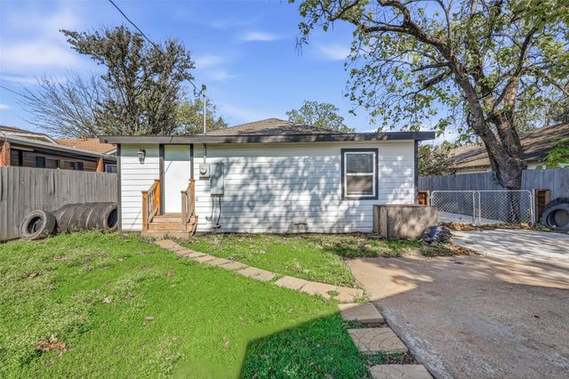 2618 Brandon Street, Dallas, TX 75211