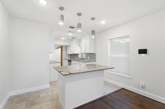 2618 Brandon Street, Dallas, TX 75211