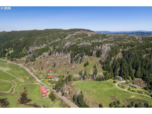 1 STARGAZER Ln, Coquille, OR 97423
