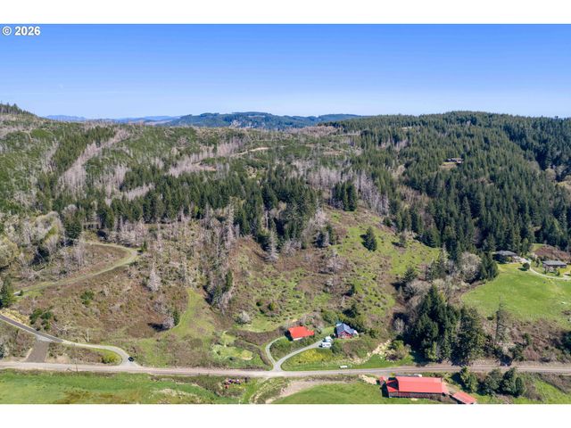 1 STARGAZER Ln, Coquille, OR 97423