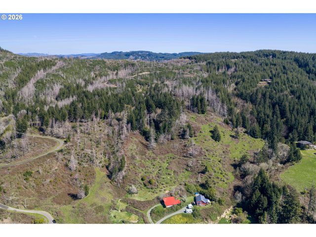 1 STARGAZER Ln, Coquille, OR 97423