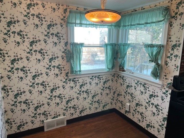 6 Aberystwyth Pl, Binghamton, NY 13905