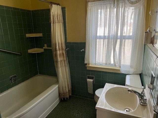 6 Aberystwyth Pl, Binghamton, NY 13905